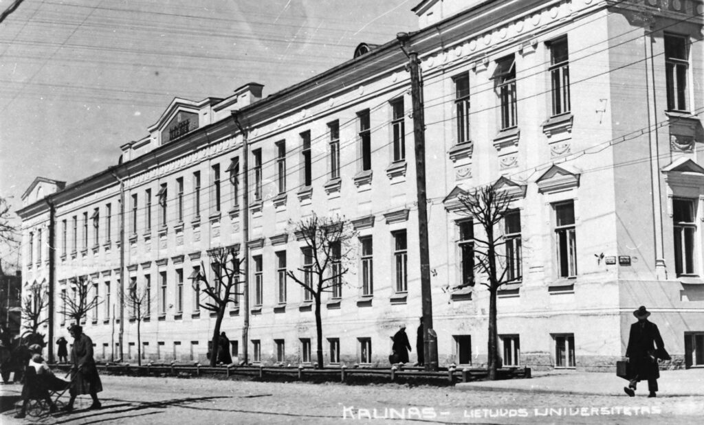 Lietuvos universitetas, pastatas